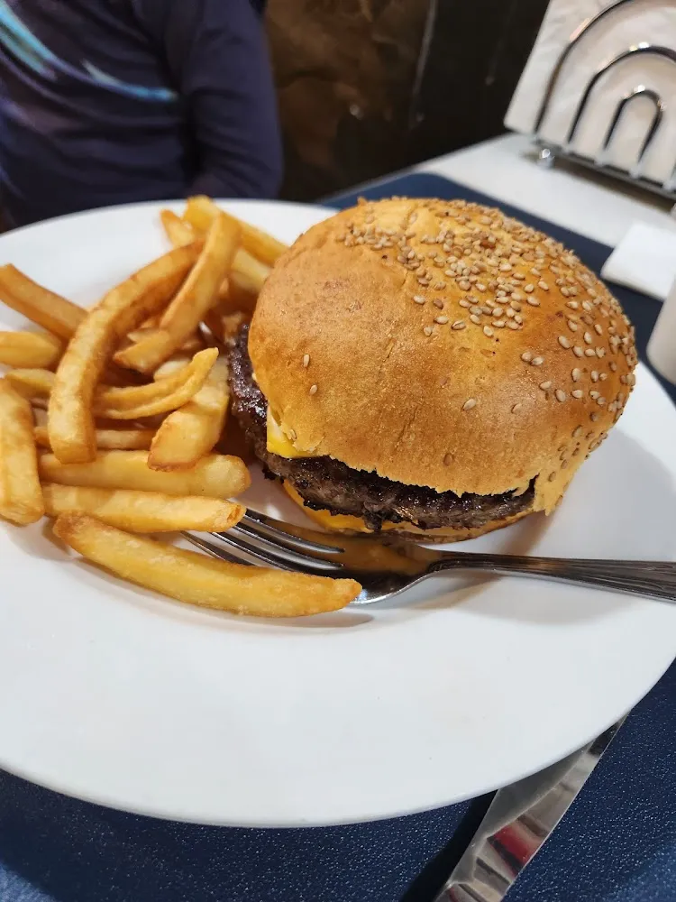 Kids Cheeseburger