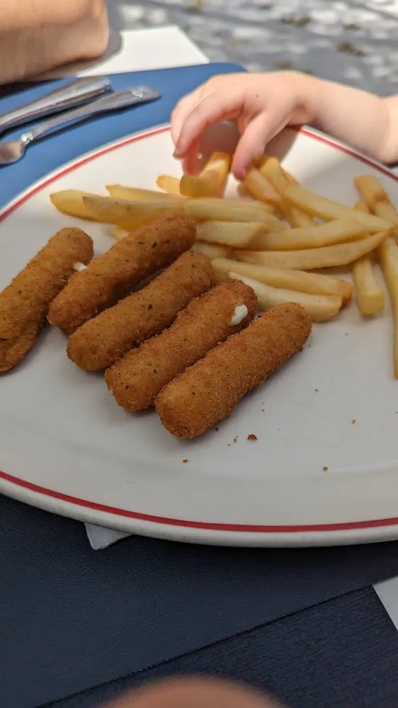 Kids Mozzarella Sticks with French Fries